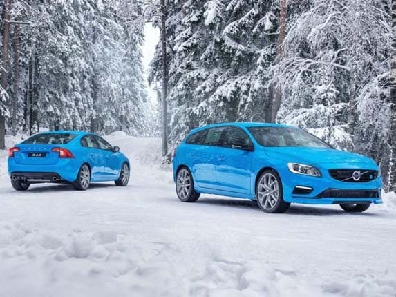 2016-volvo-s60-and-v60-polestar-group-shot1_alt-lead-600-001