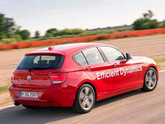 bmw-1-series-water-injection-side-rear-action1-600-001