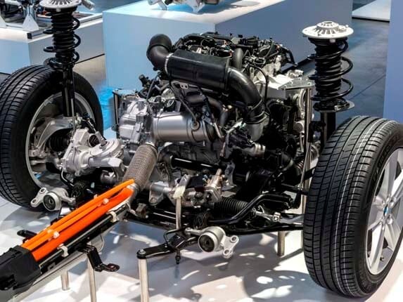bmw-2-series-active-tourer-plug-in-hybrid-gasoline-engine-detail1-600-001