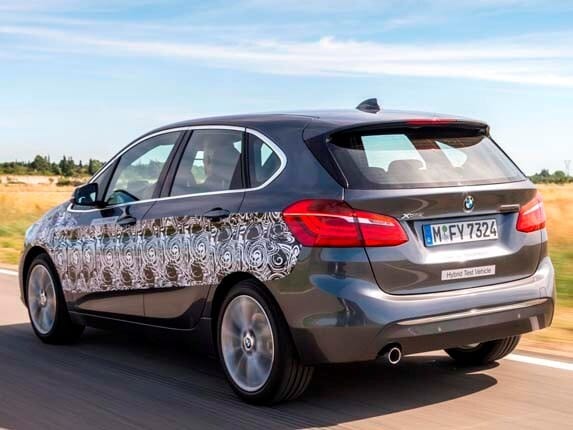 bmw-2-series-active-tourer-plug-in-hybrid-rear-action1-600-001