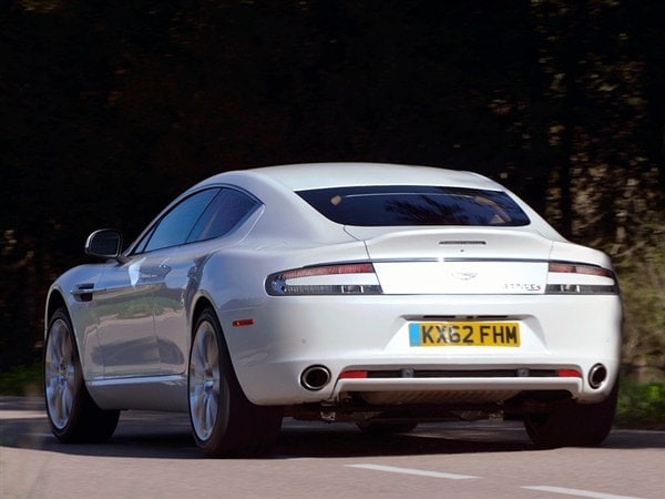 2015-aston-martin-rapide-s-rear-action1_v2-600-001
