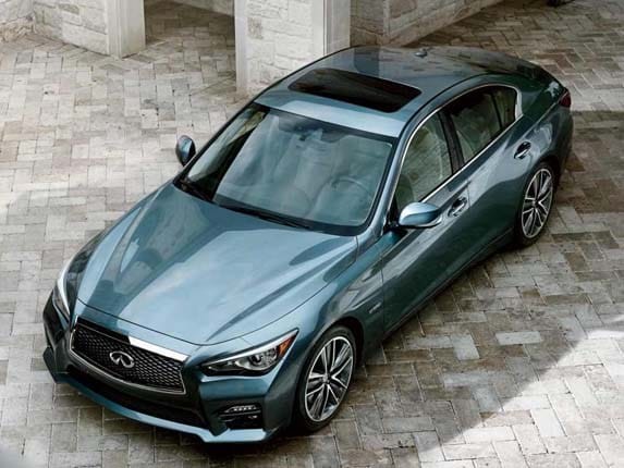 2015-infiniti-q50-high-front-static1_lead-600-001