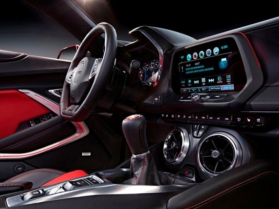 2016-chevrolet-camaro-020-573-600-001