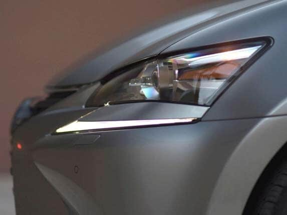 2016-lexus-gs-200t-headlight-detail1-600-001