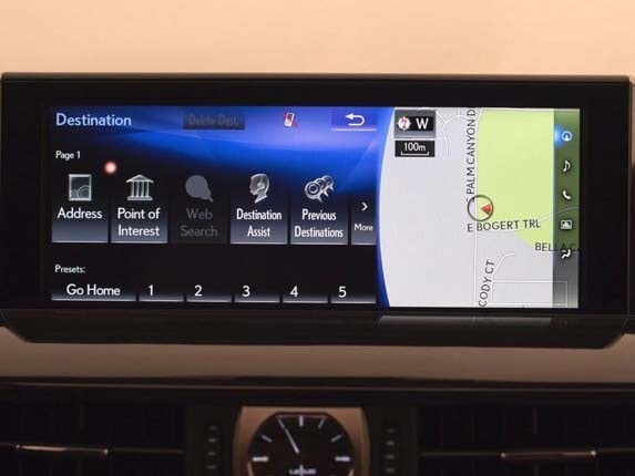 2016-lexus-lx-570-interior-center-display-detail1-600-001