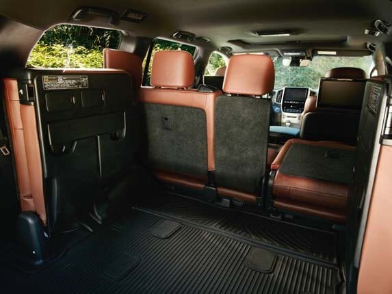 2016-toyota-land-cruiser-interior-third-row-folded1-600-001