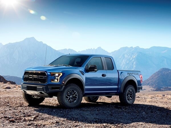 2017-ford-raptor-2-600-001