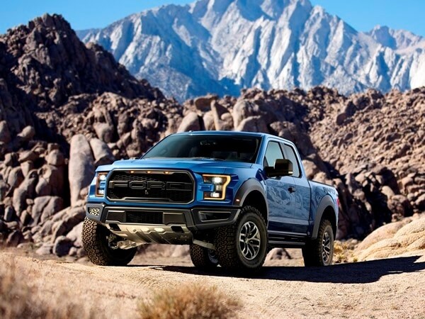2017-ford-raptor-3-600-001