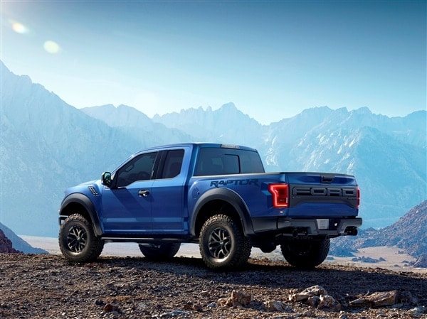 2017-ford-raptor-4-600-001