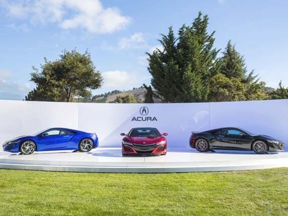 new-acura-nsx-static-group1-alt-lead-600-001