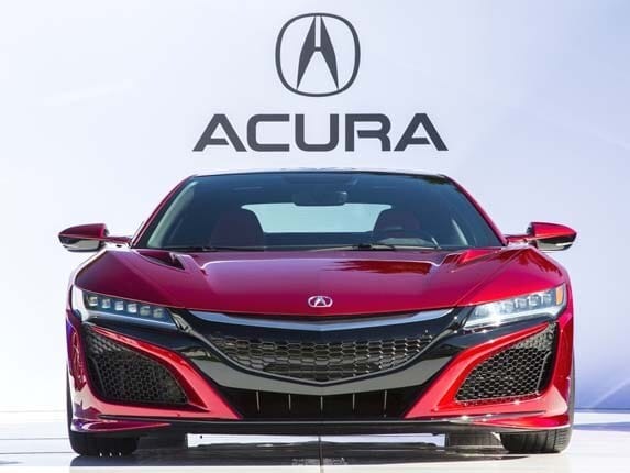 new-acura-nsx-valencia-red-pearl-head-on-static1-lead-600-001