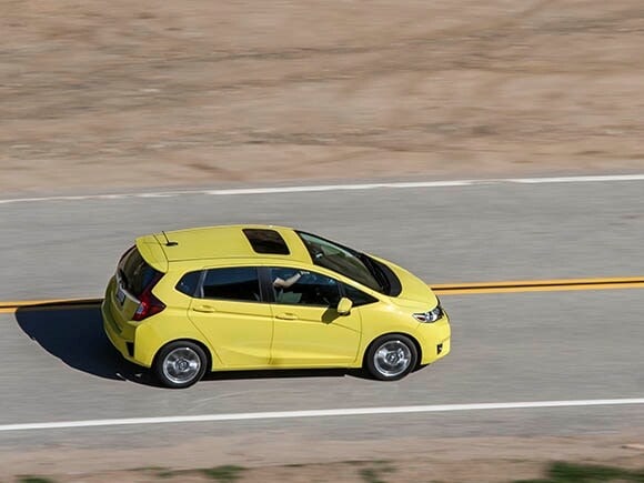 2015-honda-fit-action-02-600-001