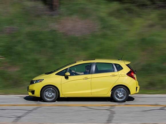 2015-honda-fit-action-03-600-001