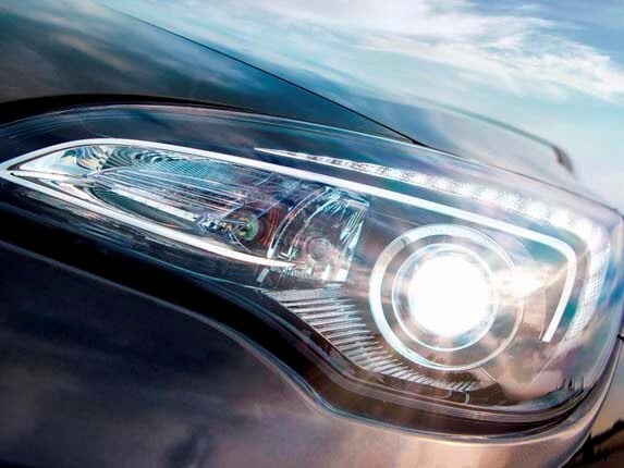 2016-buick-cascada-convertible-headlamp-detail1-600-001