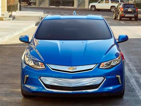 2016-chevrolet-volt-head-on-static1-600-001