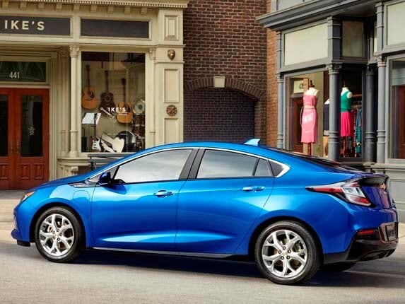 2016-chevrolet-volt-rear-static1-600-001