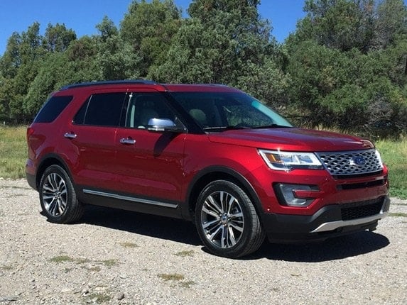 2016-ford-explorer-platinum-573-01-600-001