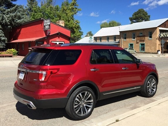 2016-ford-explorer-platinum-573-04-600-001