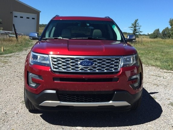 2016-ford-explorer-platinum-573-06-600-001