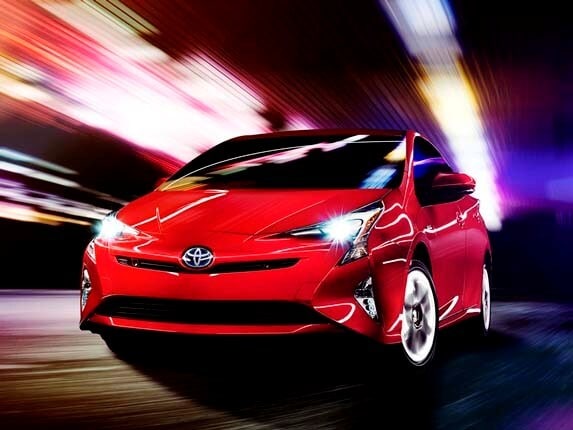 2016_toyota_prius_001-573-600-001