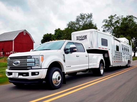 2017-ford-f-450-super-duty-platinum-front-action-towing1-600-001