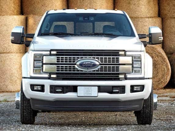 2017-ford-f-450-super-duty-platinum-head-on-static1-600-001