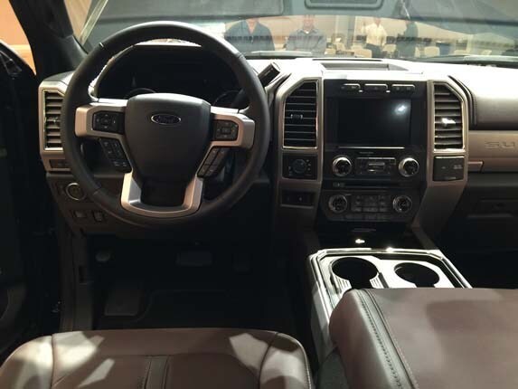 2017-ford-super-duty-f250-573-06-600-001