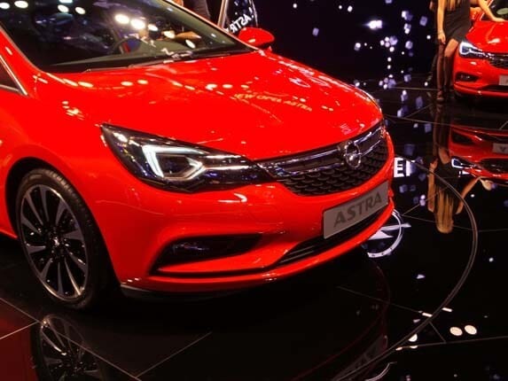 opel-astra-11-600-001