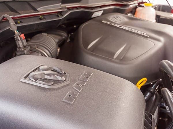 2014-ram-1500-laramie-exterior-17-600-001