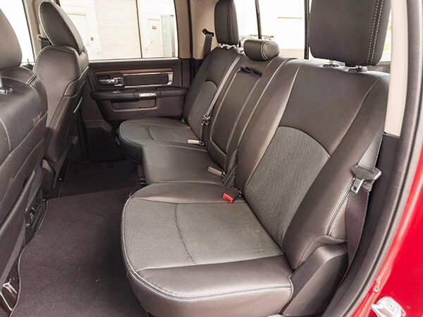 2014-ram-1500-laramie-interior-14-600-001