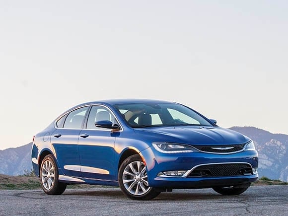 2015-chrysler-200s-exterior-02-600-001