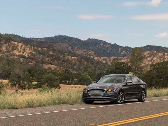2015-hyundai-genesis-long-term-04-600-001