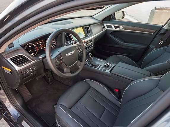 2015-hyundai-genesis-long-term-interior-01-600-001