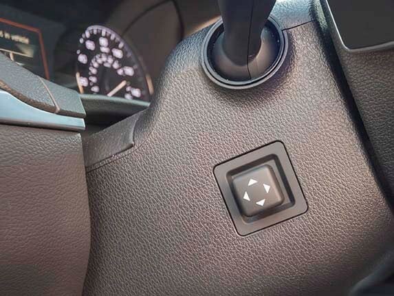 2015-hyundai-genesis-long-term-interior-04-600-001