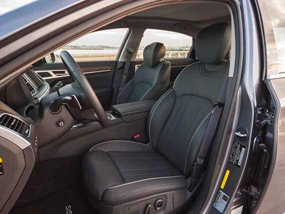2015-hyundai-genesis-long-term-interior-07-600-001