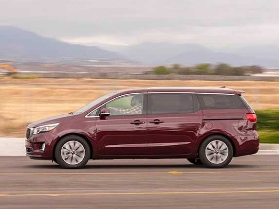2015-kia-sedona-sx-long-term-action-03-600-001