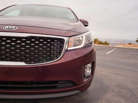 2015-kia-sedona-sx-long-term-exterior-09-600-001
