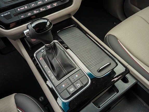 2015-kia-sedona-sx-long-term-interior-14-600-001