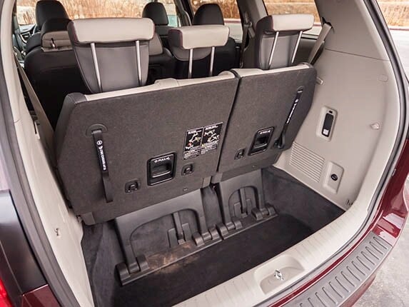 2015-kia-sedona-sx-long-term-interior-17-600-001