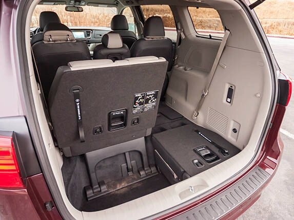 2015-kia-sedona-sx-long-term-interior-19-600-001