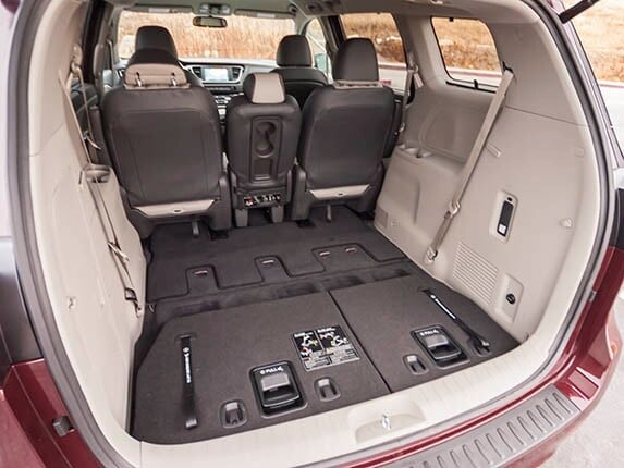 2015-kia-sedona-sx-long-term-interior-20-600-001