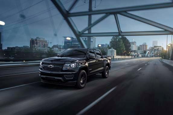 2016-chevrolet-colorado-midnightedition-067-600-001