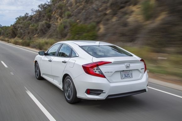 2016-honda-civic-first-review-oem-30-600-001