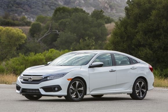 2016-honda-civic-first-review-oem-36-600-001