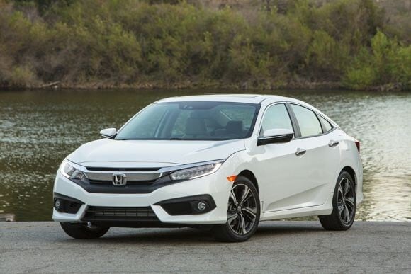 2016-honda-civic-first-review-oem-43-600-001