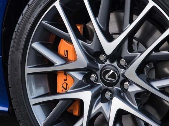 2016-lexus-rc-200t-f-sport-wheel-caliper-detail1-600-001