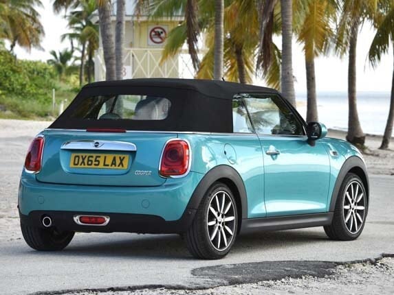 2016-mini-convertible-closed-rear-static1-600-001