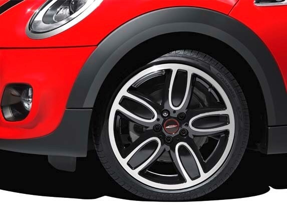 2016-mini-cooper-s-convertible-wheel-tire-detail1-600-001