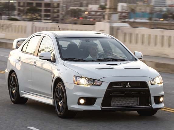 2016-mitsubishi-lancer-evolution-front-action1-lead-600-001
