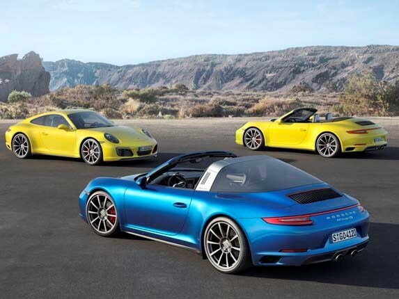 2017-porsche-911-carrera4-family-group-shot1-600-001